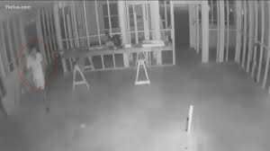 This article contains graphic details about the alleged circumstances surrounding ahmaud arbery's death. Ahmaud Arbery Case Home Was Trespassed Before Possibly For Water Abc10 Com