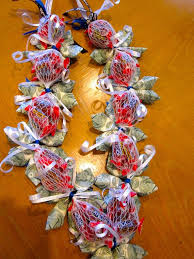 Leis From Family Members And Friends Represent Love And Congratulations For The Graduate And Also Symbolize Wishes For Money Lei Candy Lei Graduation Candy Lei