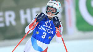 Michelle gisin (born 5th of dezember 1993, lives in engelberg) is an active ski racer. Michelle Gisin Gets First Slalom World Cup Win After Success In Semmering Eurosport