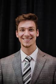 Logan Pettit's Instagram, Twitter & Facebook