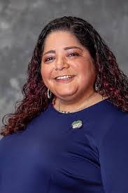 Debbie Avila's Instagram, Twitter & Facebook