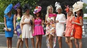 The kentucky derby is a chance for guests to express themselves through fashion, and you will see every shade and hue and lots more represented!many women and men will incorporate various shades of pink into their outfits. A Do S And Dont S List For Dressing For The Kentucky Derby Solemates
