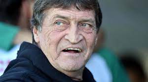 Just a guy, studying the long sought after legend of 'the best meme ever.' Memes Y Sorpresa Falcioni Sera El Dt De Independiente Y Los Hinchas Estallaron Voxpopuli Tu Voz Es Noticia