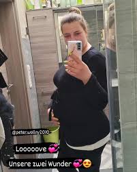 Die wollnys so sind die namen der kinder entstanden silvia wollny die wollnys kinder from i.pinimg.com die wollnys mittwochs 20:15 auf rtl 2 werbekooperationen: Sarafina Wollny Insta Pause Kurz Bevor Das Baby Kommt