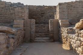 One of the most important findings of dholavira has been a signboard with indus script. Dholavira Wildart Works