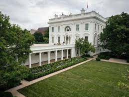 Melania Trump Ex Nyt Reporter Apologises For Xenophobic Attack On First Lady Over Rose Garden Redesign The Independent The Independent