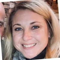 100+ perfiles de «Caryn»