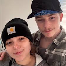 Daniel Gilroy in people