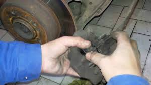 Plaquettes Frein Ar Mercedes C200 Youtube