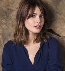 Bria murphy avec frange asymétrique et pointes effilées. Epingle Sur Hair