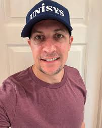 There is good in this world! 🌎 My father Stephen Seidel worked at one  company his entire life that made supercomputers. Before these little smart  phones, computers filled entire rooms and sometimes