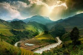 Mỗi khi đến dịp đại lễ, tức dụp lại rất hào hứng đón hàng chục ngàn du khách đến tham quan. Viá»‡t Nam Vao Top Ä'á»‹a Ä'iá»ƒm Du Lá»‹ch TÄƒng TrÆ°á»Ÿng Nhanh Nháº¥t Tháº¿ Giá»›i