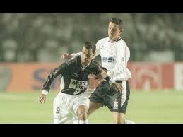 Retrospecto corinthians x atlético mineiro. Corinthians 2 X 1 Atletico Mg Libertadores 2000 Youtube