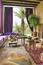 ces interieurs a la marocaine sont vraiment trop beaux le charme de la purete et de l o bohemian chic living room moroccan decor living room chic living room