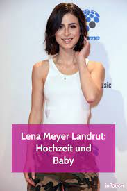 Mit dem lied satellite gewann sie den eurovision song contest 2010 und errang damit den zweiten sieg für deutschland bei diesem wettbewerb. Lena Meyer Landrut Hochzeit Und Baby Zweifache Jubel News Schwanger Prominente Lena Meyer Landrut Fruhling Sommer Trends