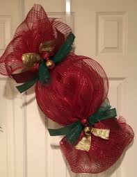 Christmas Candy Wreath Etsy Decoracion Escaleras Navidad Manualidades Navidenas Decoracion Puertas Navidad