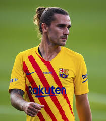 So i tried to play with a friend, but it was complicated. Antoine Griezmann Has Perfected The Role Of Ignored Younger Sibling With Barcelona The18