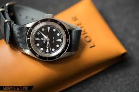 In 2019, there is no shortage of microbrands offering their own rendition of a dive watch. Review Lorier Neptune Collection Worn Wound