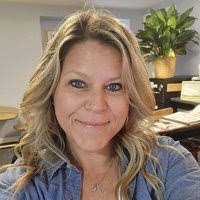 Jasmin Olson's Instagram, Twitter & Facebook