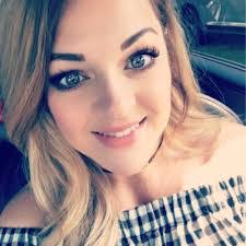 Beth Bertram's Instagram, Twitter & Facebook