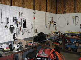 A pole structure, however, does not fall into the category of conventional framing, so when building a pole barn, we need to use the program's framing in this example, a 3068 door is placed 4' 2 from the lower right interior corner. Pole Barn Interior