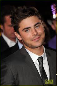 Zac Efron New Year S Eve Premiere With Michelle Pfeiffer Zac Efron Nye Premiere 04 Photo Zac Efron Zac Celebrities
