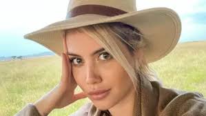 Al límite! La foto de Juanita Tinelli haciendo topless que se volvió viral