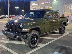 Each gladiator black widow edition is based on the popular gladiator sport s model, similar to most of jeep's special. Oxfordandfins Oxfordandfins Profile Pinterest