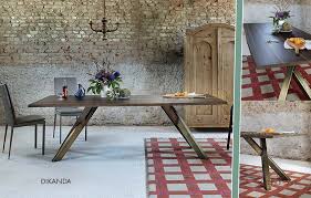 Metal Ayakli Masa Dikanda Archidecors Goruntuler Ile Mobilya Fikirleri