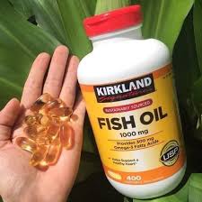 Một điều lưu ý là bạn không nên sử dụng dầu cá omega 3 trong thời gian dài bởi vì sẽ gây ra sự dư thừa trong cơ thể bị tích tụ lại, gây ra những tác dụng phụ không mong muốn. Review Vien Uá»'ng Dáº§u Ca Omega 3 Fish Oil 1000mg Kirkland