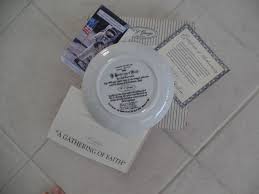 Amazon.com: Christmas Eve W. S. George fine china plate Lloyd Garrison the  1988 : Home & Kitchen