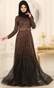 2018 Sezonunun Acilisiyla Birlikte Bircok Marka Tasarimcisi Seneye Damga Vuran Modellerini Piyasaya Surdu Bu Sene Payetli Dan Dresses Pakistani Fashion Fashion