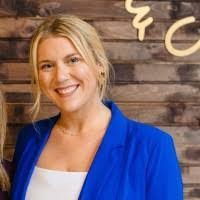 Emma Labbe's Instagram, Twitter & Facebook