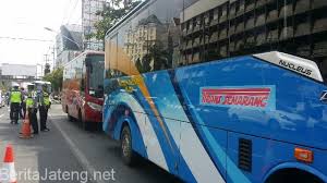 Persyaratan masuk supir bus trans semarang : Tahun 2018 Tunggu Lrt Atau Optimalkan Brt Semarang Berita Jateng