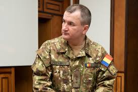 Ministrul apărării, nicolae ciucă, a fost testat negativ tot ieri, însă, din motive de precauţie, a intrat de asemenea în izolare la sediul instituţiei, urmând să fie retestat peste trei zile. Seful Statului Major Al Apararii La Conferinta Comitetului Militar Al Nato In Formatul Sefilor Apararii Resboiu