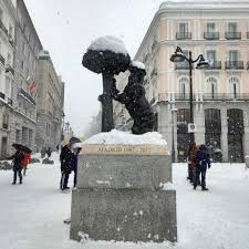 2 de mayo.día de la comunidad de madrid(se traslada al lunes). L4rviubt1nf3um