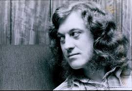 It's Nod's shout... Slade's Noddy Holder and Don Powell in Glasgow's  Arlington Bar, in 1975, while promoting their film, In Flame.