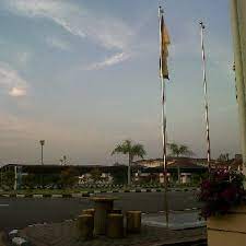 Suruhanjaya perkhidmatan awam negeri sarawak (spans) mempelawa pelajar yang mengikuti pengajian di peringkat diploma di institut pengajian tinggi awam (ipta) dan politeknik untuk memohon biasiswa pinjaman kerajaan negeri sarawak (bpkns) bagi sesi 2021/2022. Photos At Bahagian Teknologi Pendidikan Negeri Sarawak 1 Tip From 41 Visitors