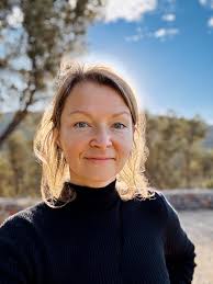 About — Deiaunpacked.com