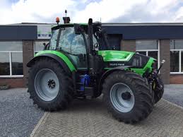 Il 6180 ttv monta motore deutz 6 cilindri tier 4i da 6057 cc, capace di sviluppare una potenza nominale di 167 cv ed una potenza massima di 176 cv. Nieuwe Deutz Fahr Agrotron 6180 Ttv Voor Dhr Thelosen Gecomi Bv Mill
