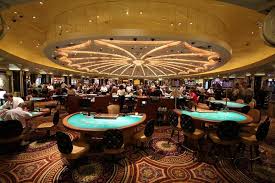 28 Stunning Photos From Caesar S Palace In Las Vegas Caesars Palace Ceasars Palace Caesars Palace Las Vegas