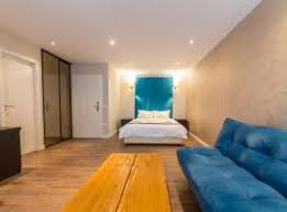 Patriarchy suites este situat în bucurești, la 1,1 km bucharest city center apartment se află la 220 de metri de stația de metrou universitate din bucurești și oferă acces wifi gratuit și cazare în sistem. Cele Mai Bune 10 Hoteluri Din Apropiere De Gara De Nord Bucuresti Din BucureÈ™ti Romania