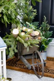 Weihnachtsdeko aussen selber machen ideen ausentranslate this pageweihnachtsdeko aussen jpg itok cziqedcb ideen ausen drei last minute ide. Herrliche Weihnachtsdeko Draussen Platzieren Die Veranda Festlich Schmucken Veranda Weihnachtsdeko Ideen Zenideen