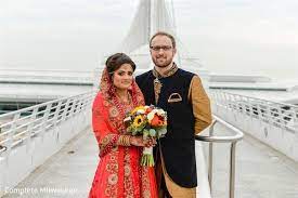 In august, 2020 we had the chance to film the makeup process of nadiya mashkina make up artist and winlulee beauty by meghan johnson llc for this bridal party that were getting ready for their big day. Milwaukee Wi Fusion Indian Wedding By Complete Wedding Post 10281