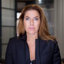 Julie Jacob's Instagram, Twitter & Facebook