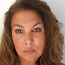 Diane Maxam's Instagram, Twitter & Facebook