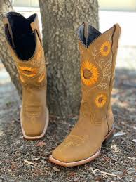 In stock and ready to ship. Pin On Wedding July 2021