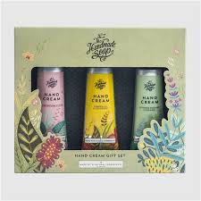 Freshly handmade soap bars, bath bombs and shower washes made to order, verified and certified vegan, vegetarian and cruelty free. The Handmade Soap Company Jonzara Com