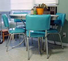 My New 50 S Diner Table And Chairs Diner Table Kitchen Table Chairs Diner Decor