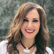 Denise Ames's Instagram, Twitter & Facebook